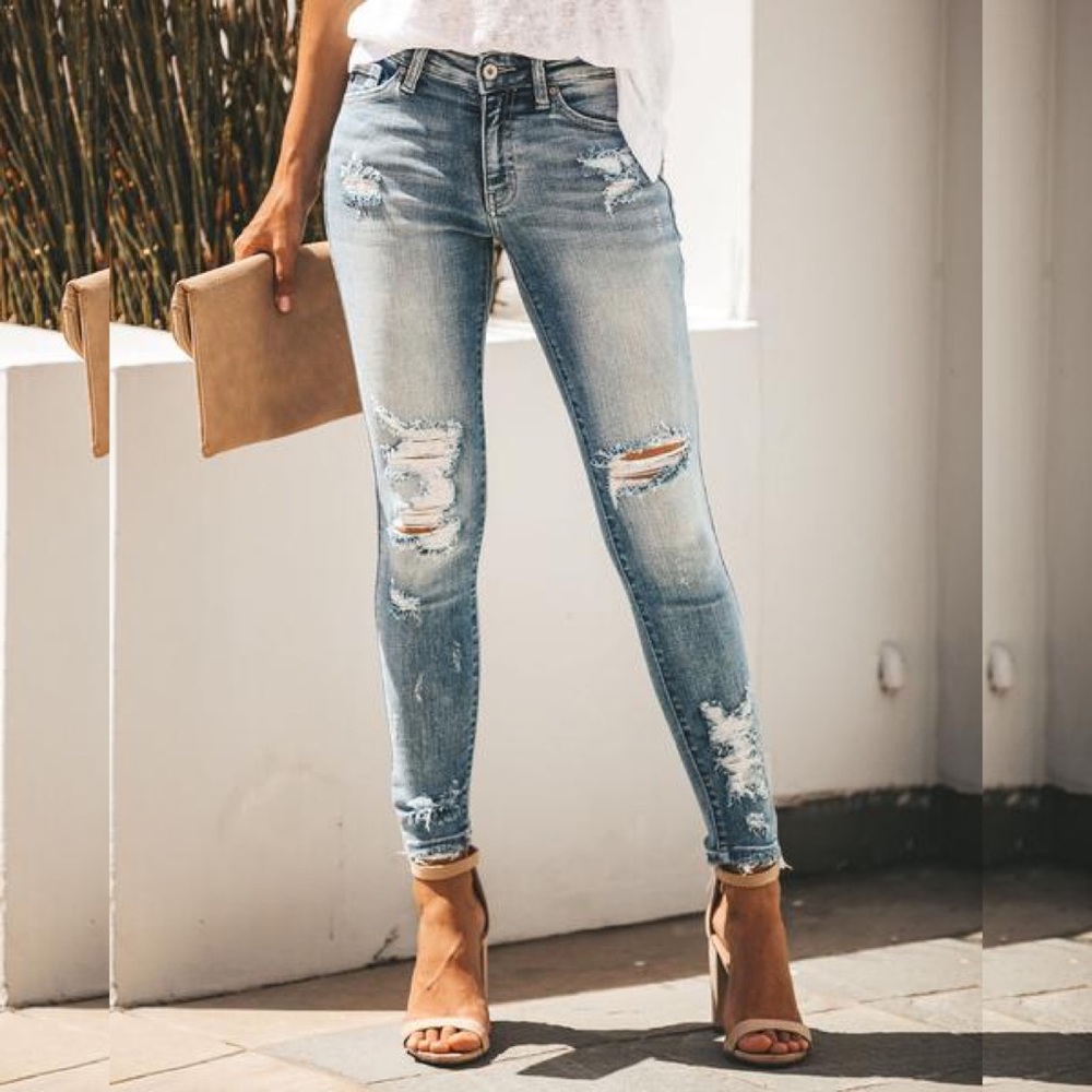 Vici Carly Distressed Skinny Destroyed Jeans